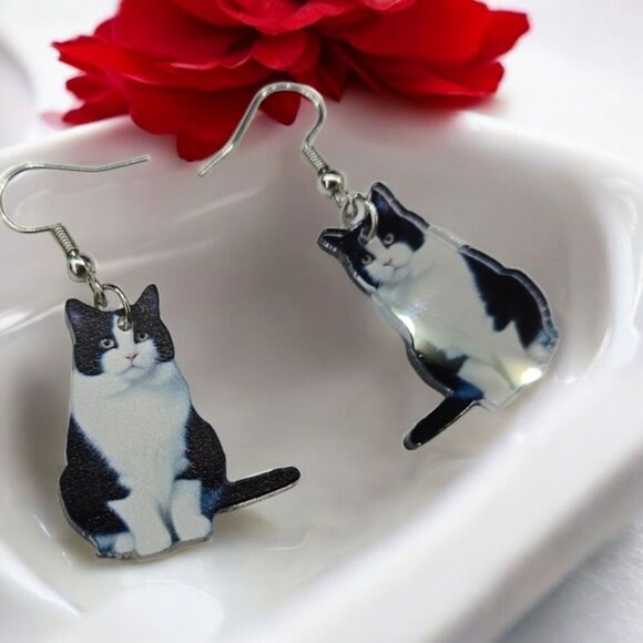 Black Tuxedo Cat 🐈‍⬛ Earrings Gothic Dangle Shiny Acrylic Tux Kitty Cute Gift - Picture 7 of 8